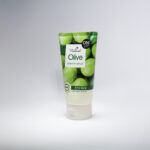 on the body The Natural Olive Moisture Cleansing Foam 120 g